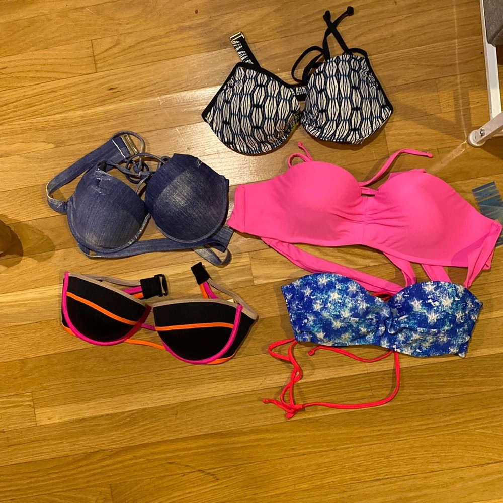 Bikini tops! size M except for new one L (=M)